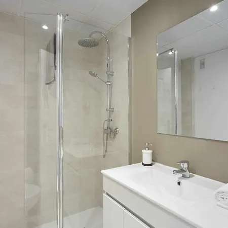 Apartamento VI Alcalaretiro Ideal Parejas Madrid Exterior photo